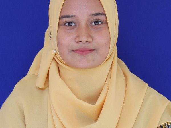 Nurrizki Yanti, S.Pd Nurrizki Yanti, S.Pd